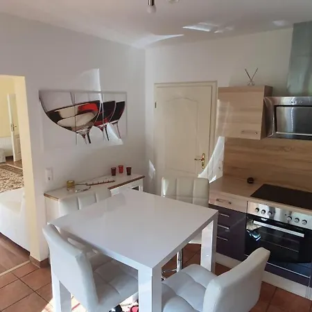 Fichtenwalde, 160qm, 3sz, 2bd, Küche, Vdsl Сasa de vacaciones Beelitz