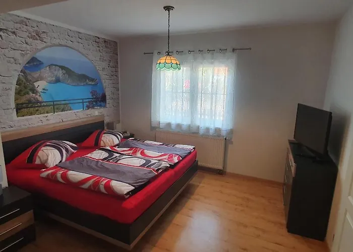 بيت للعطل Fichtenwalde, 160qm, 3sz, 2bd, Kueche, Vdsl