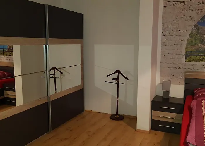 Fichtenwalde, 160qm, 3sz, 2bd, Kueche, Vdsl بيليتس