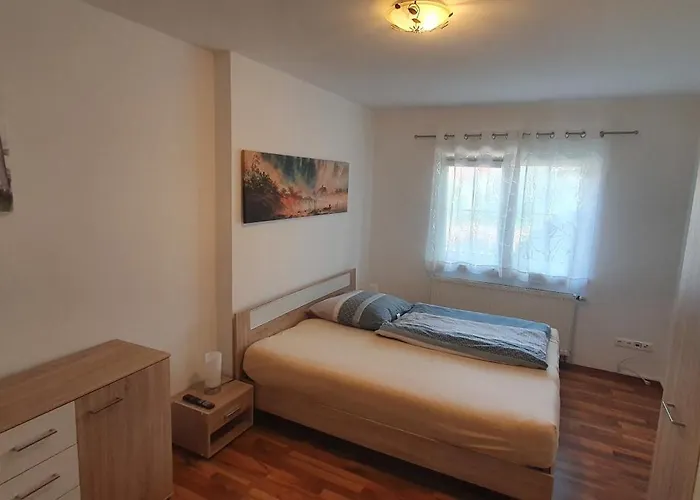 بيت للعطل Fichtenwalde, 160qm, 3sz, 2bd, Kueche, Vdsl